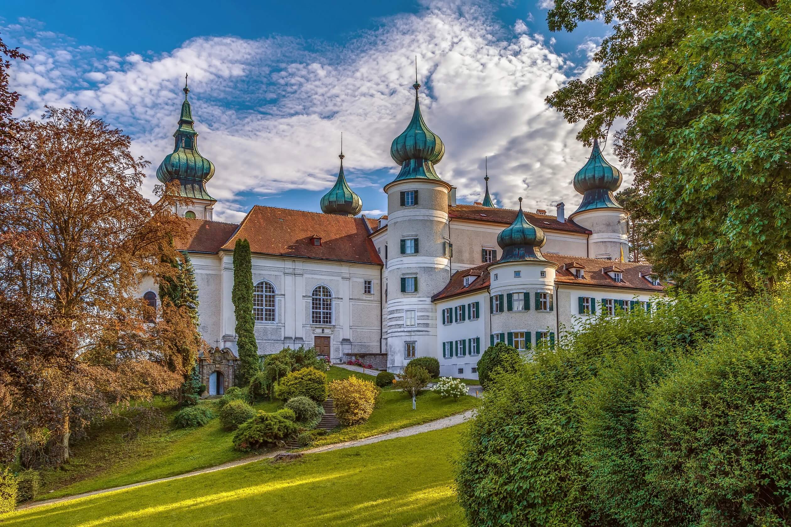 castle artstetten sunny