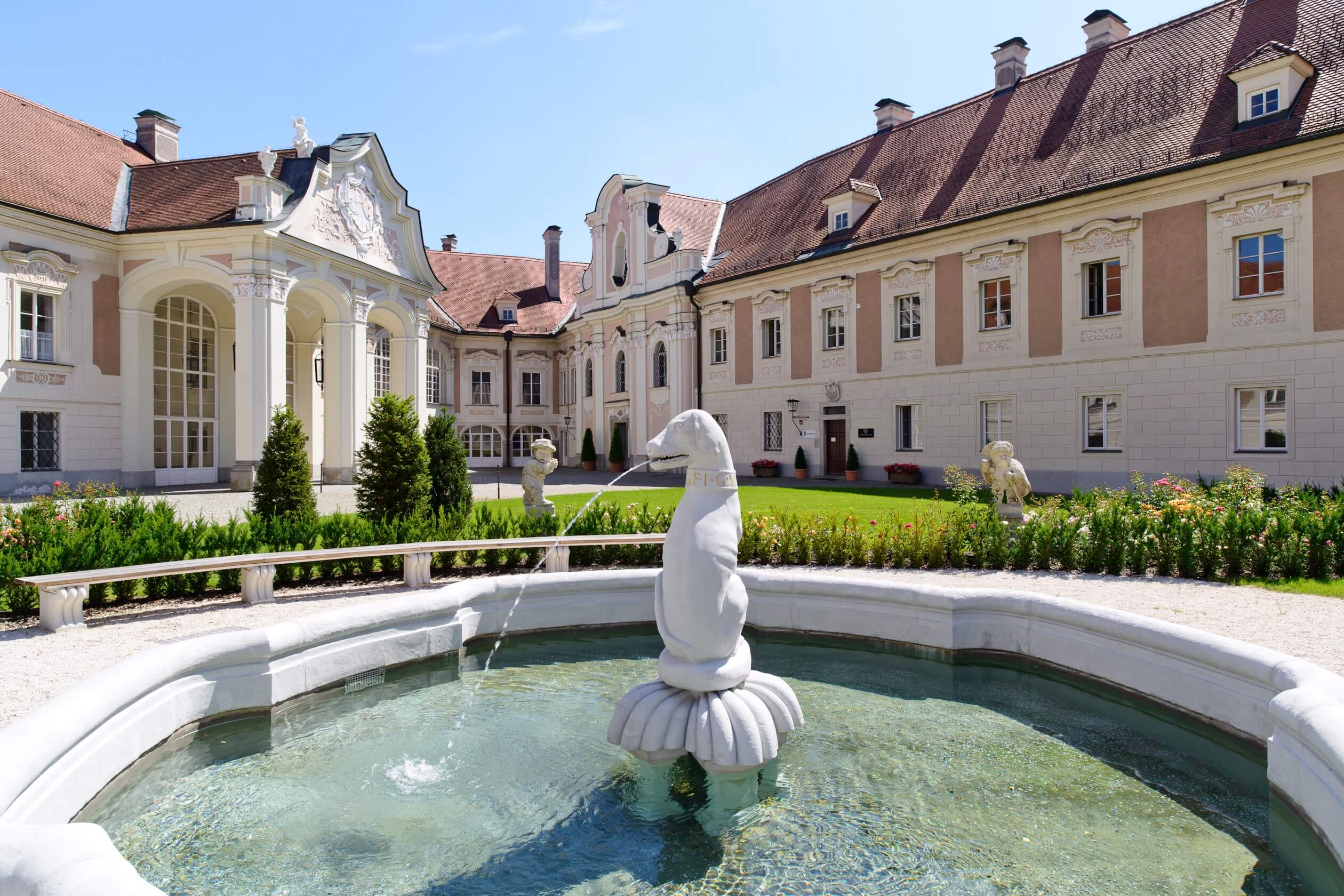 castle lamberg steyr fountain