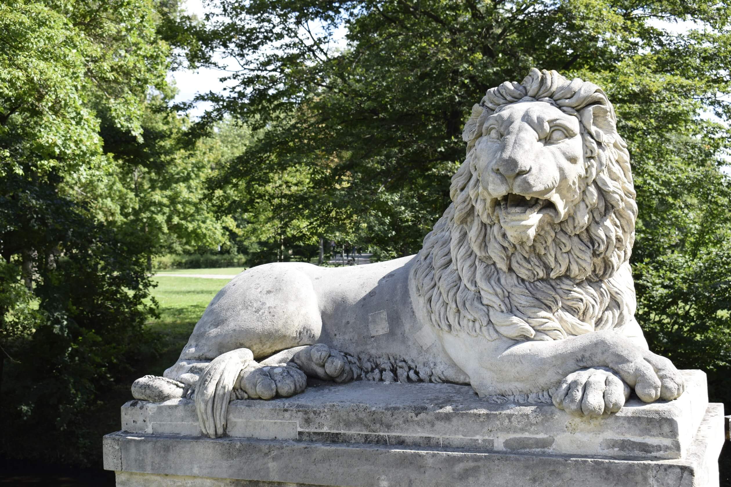 castle laxenburg statue lion