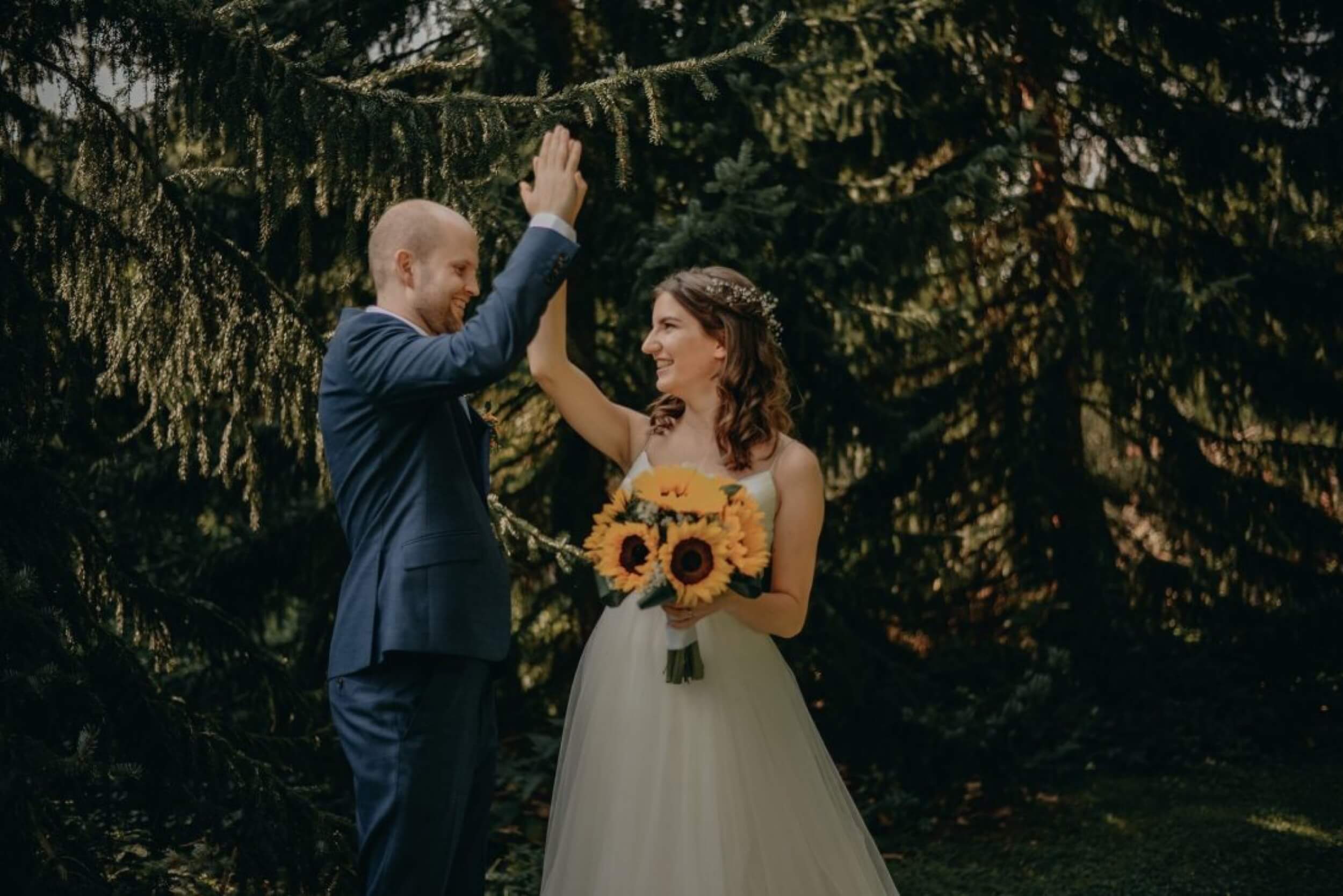 castle lesany wedding high five