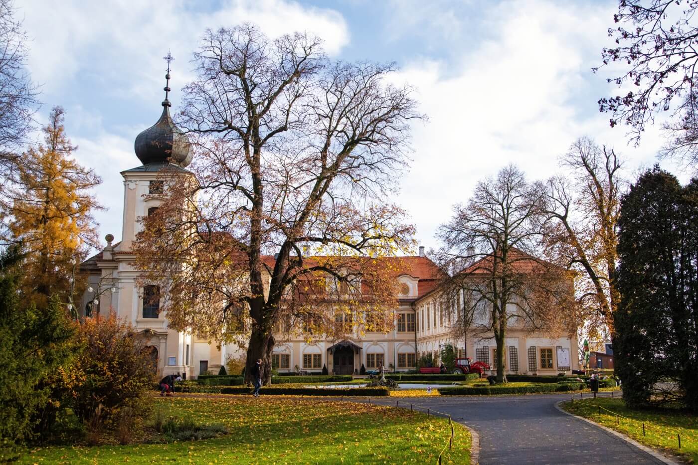 castle loucen fall