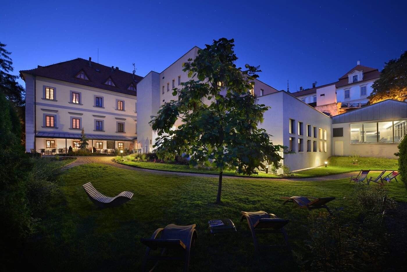 castle loucen tree