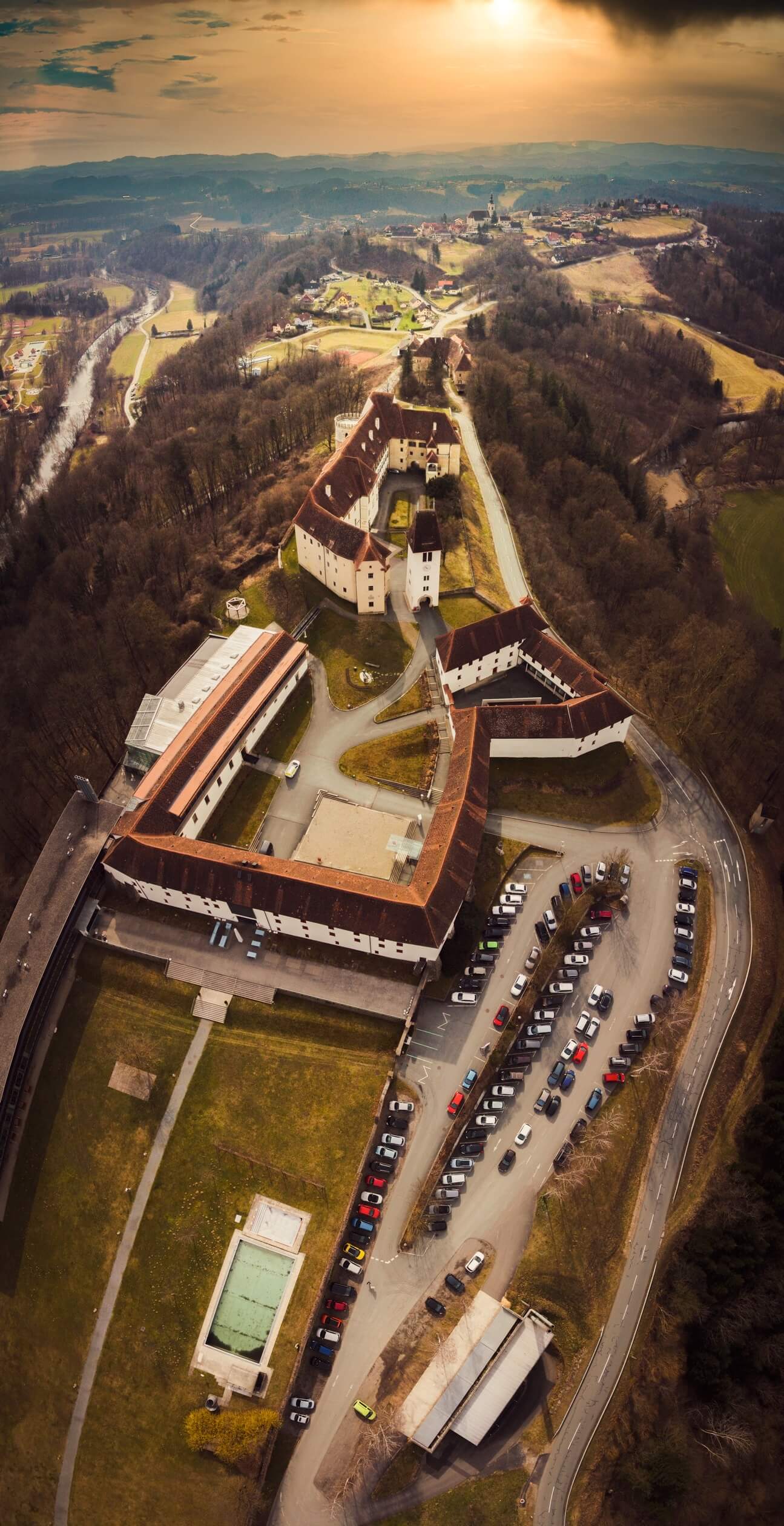 castle-seggau-drone-shot