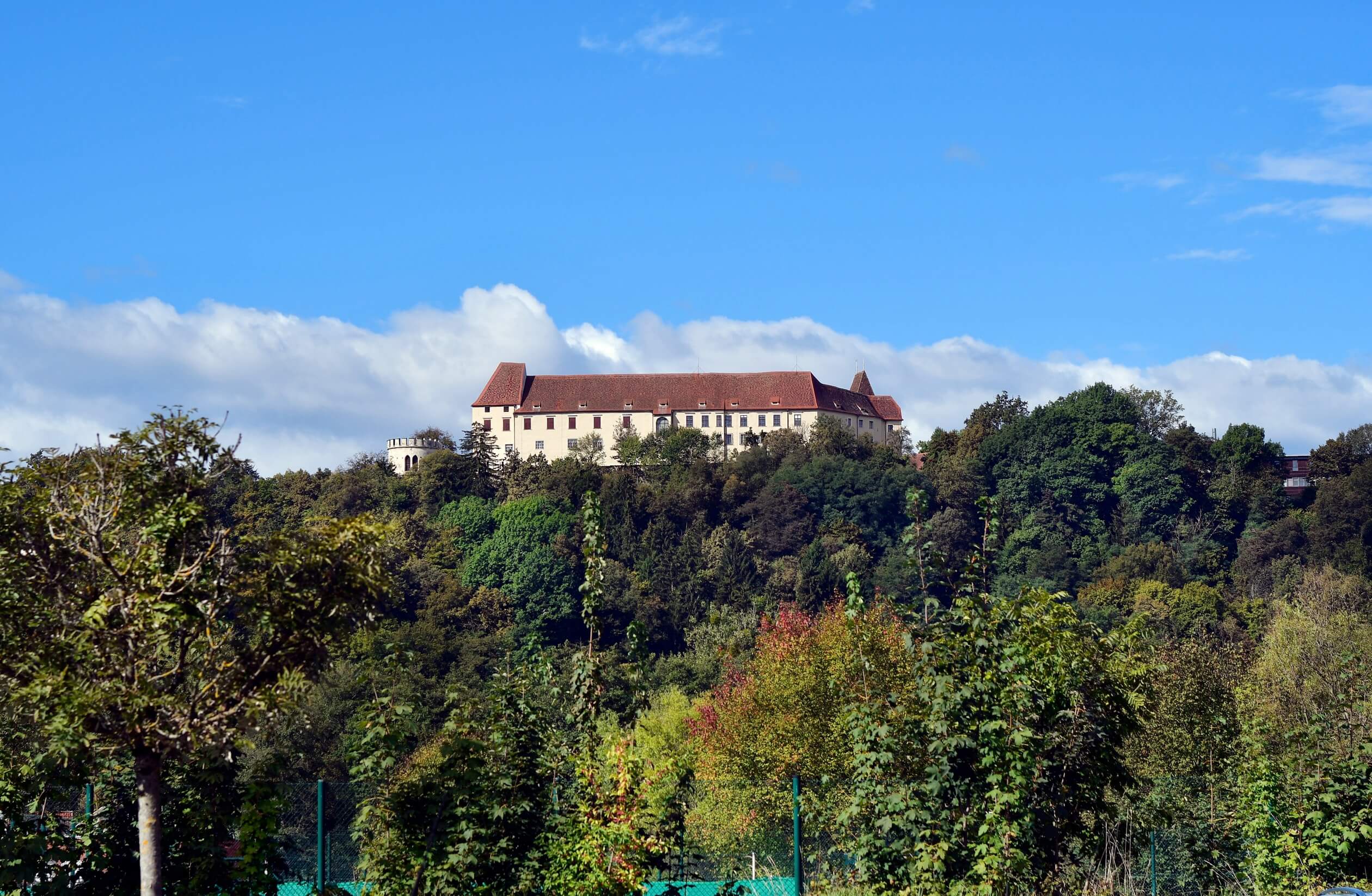 castle seggau on the horizon