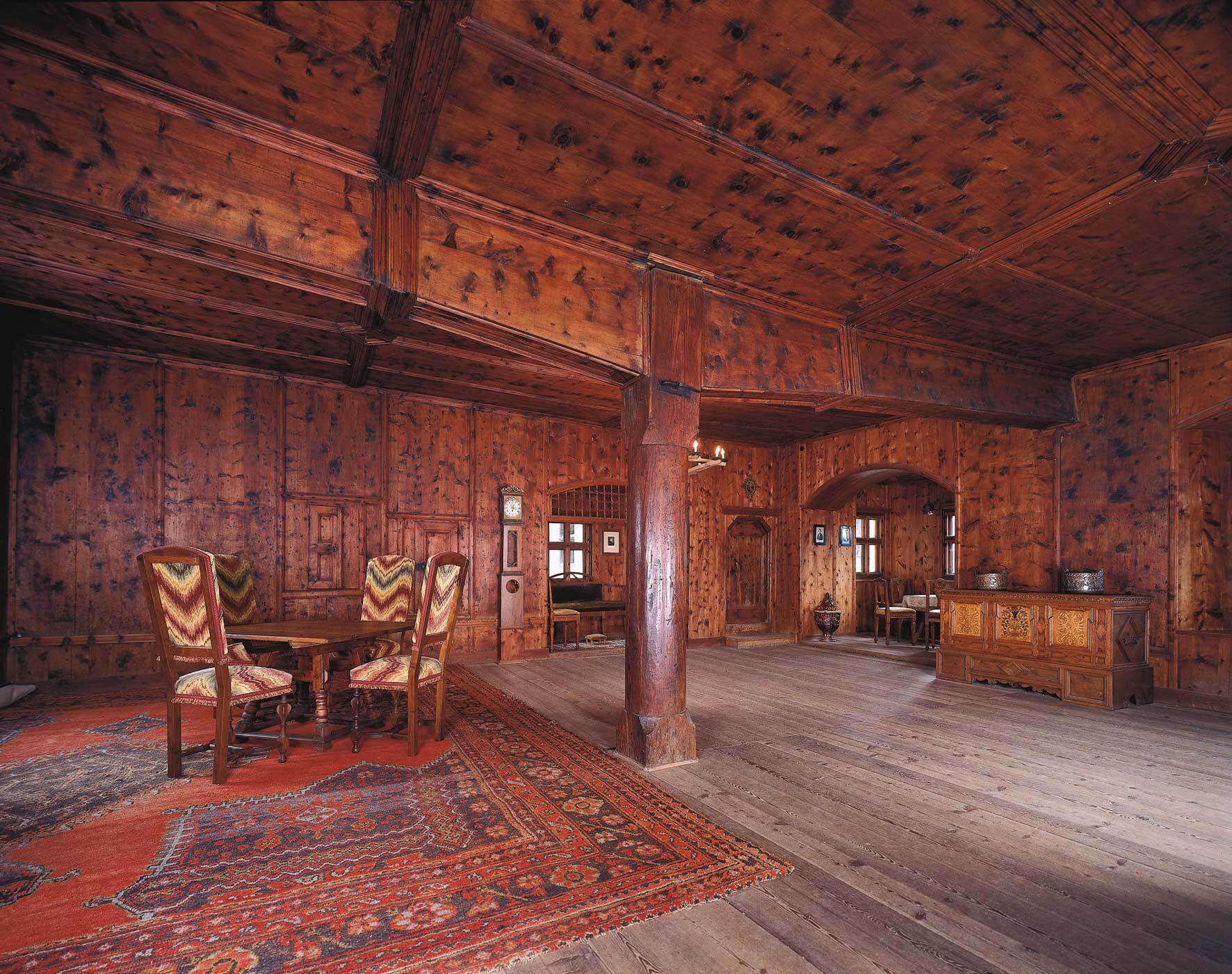 castle taufers royal room medieval