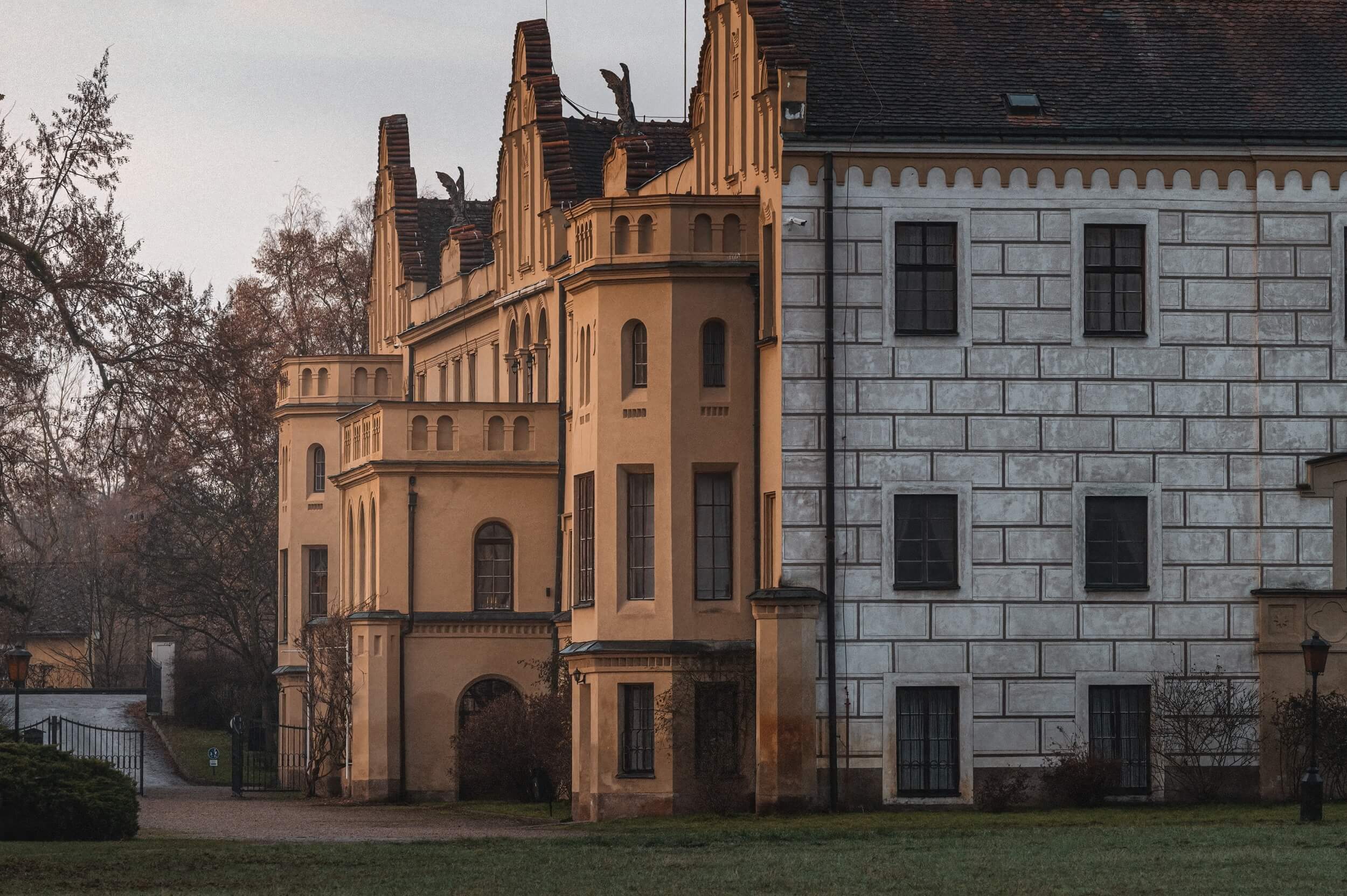 castolovice castle wall