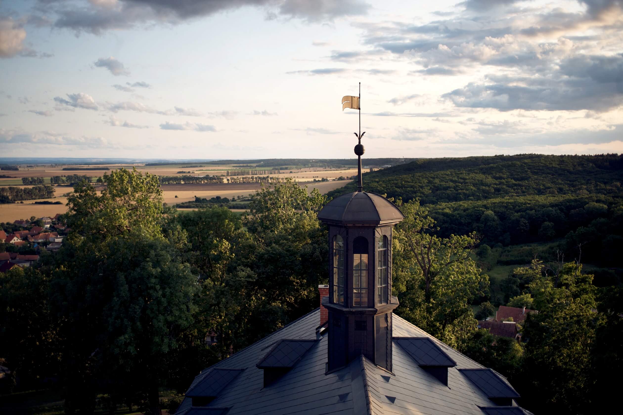 chateau mcely surroundings