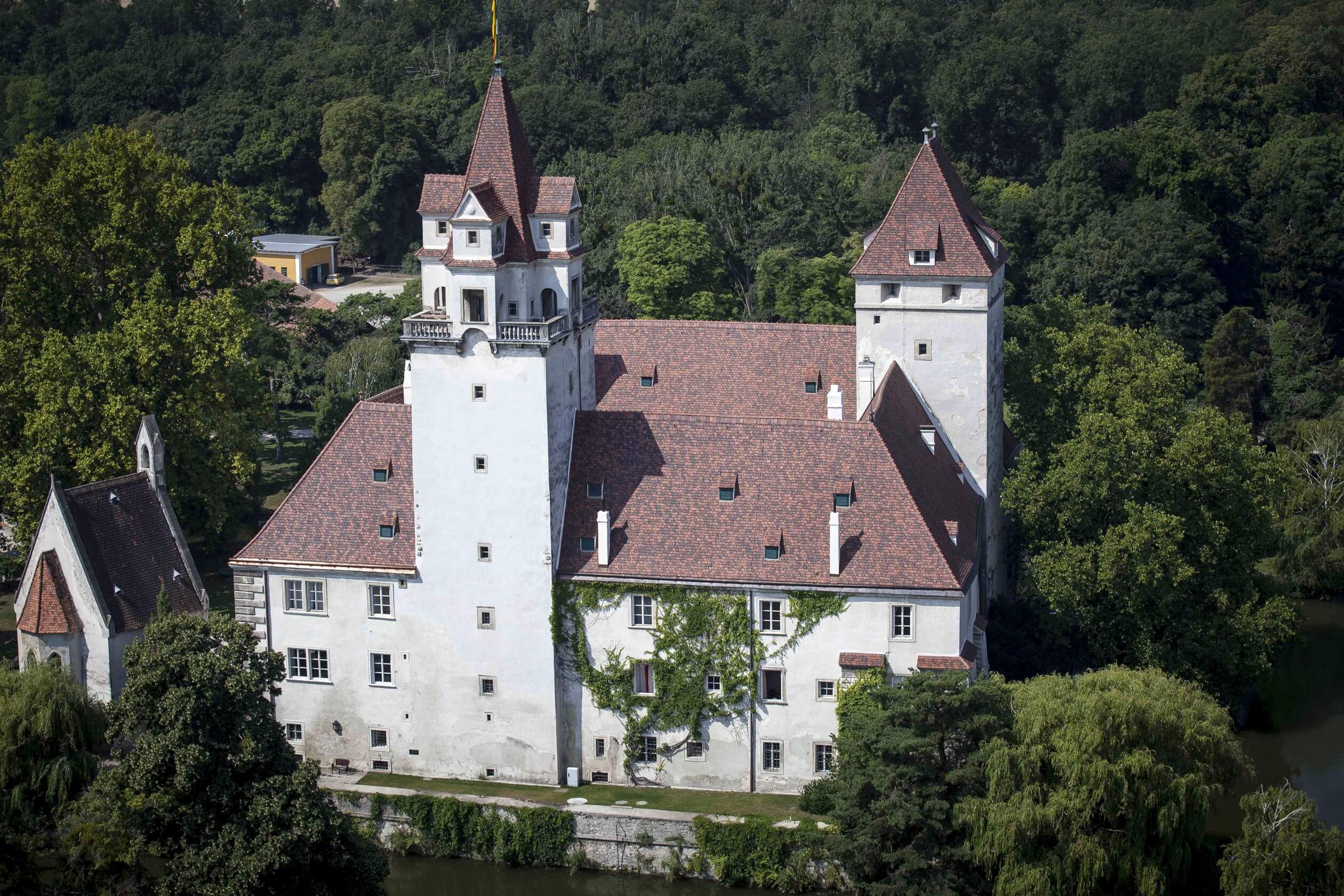 ebreichsdorf lower austria castle droneshot