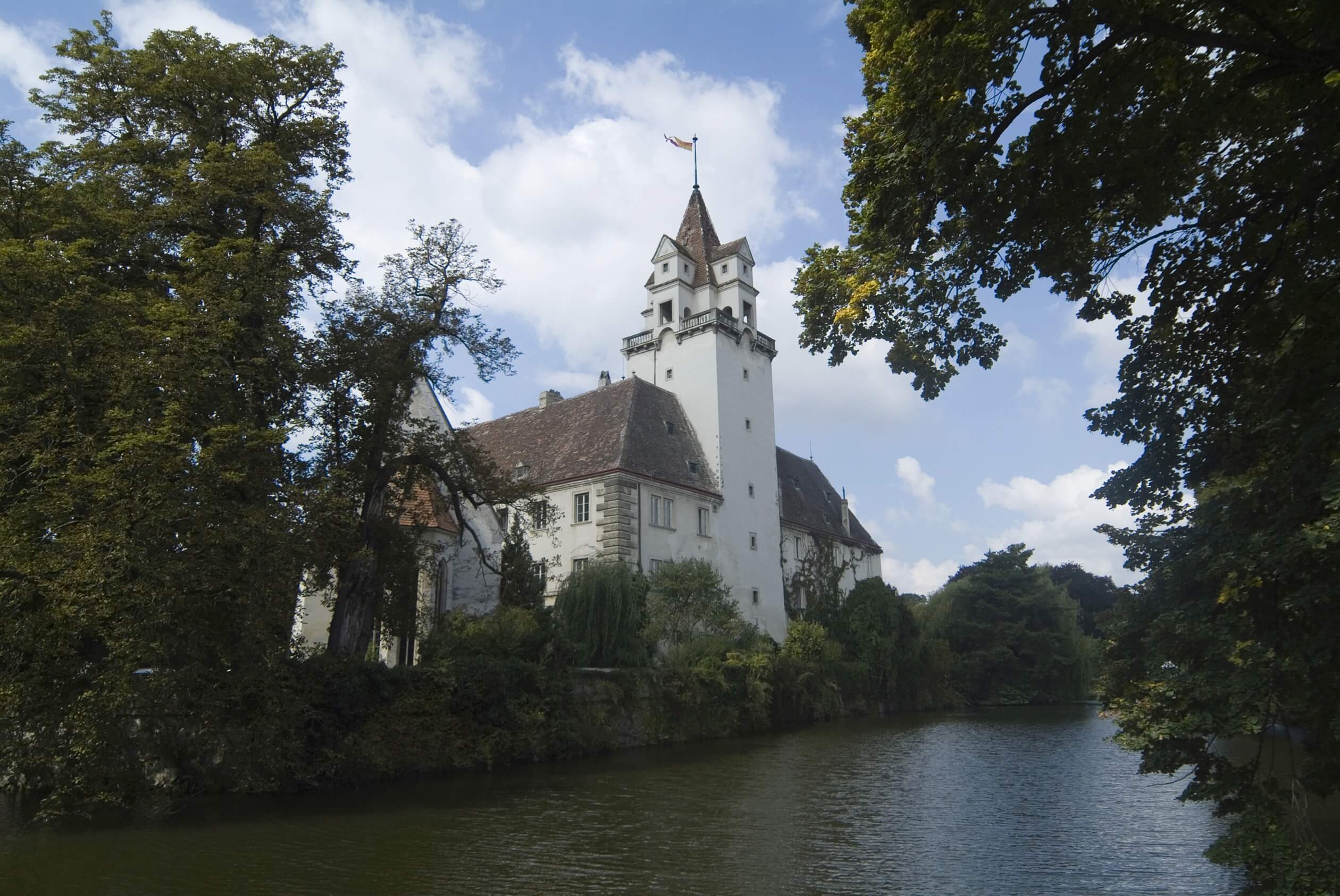 ebreichsdorf lower austria castle pond