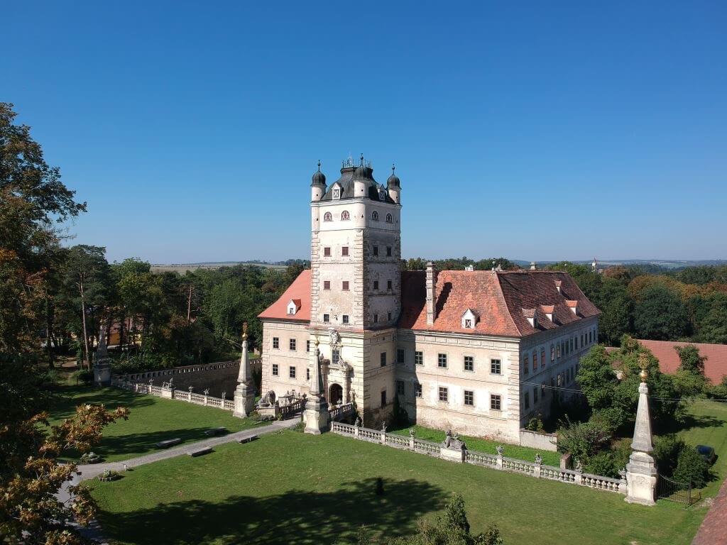 greillenstein austria drone shot