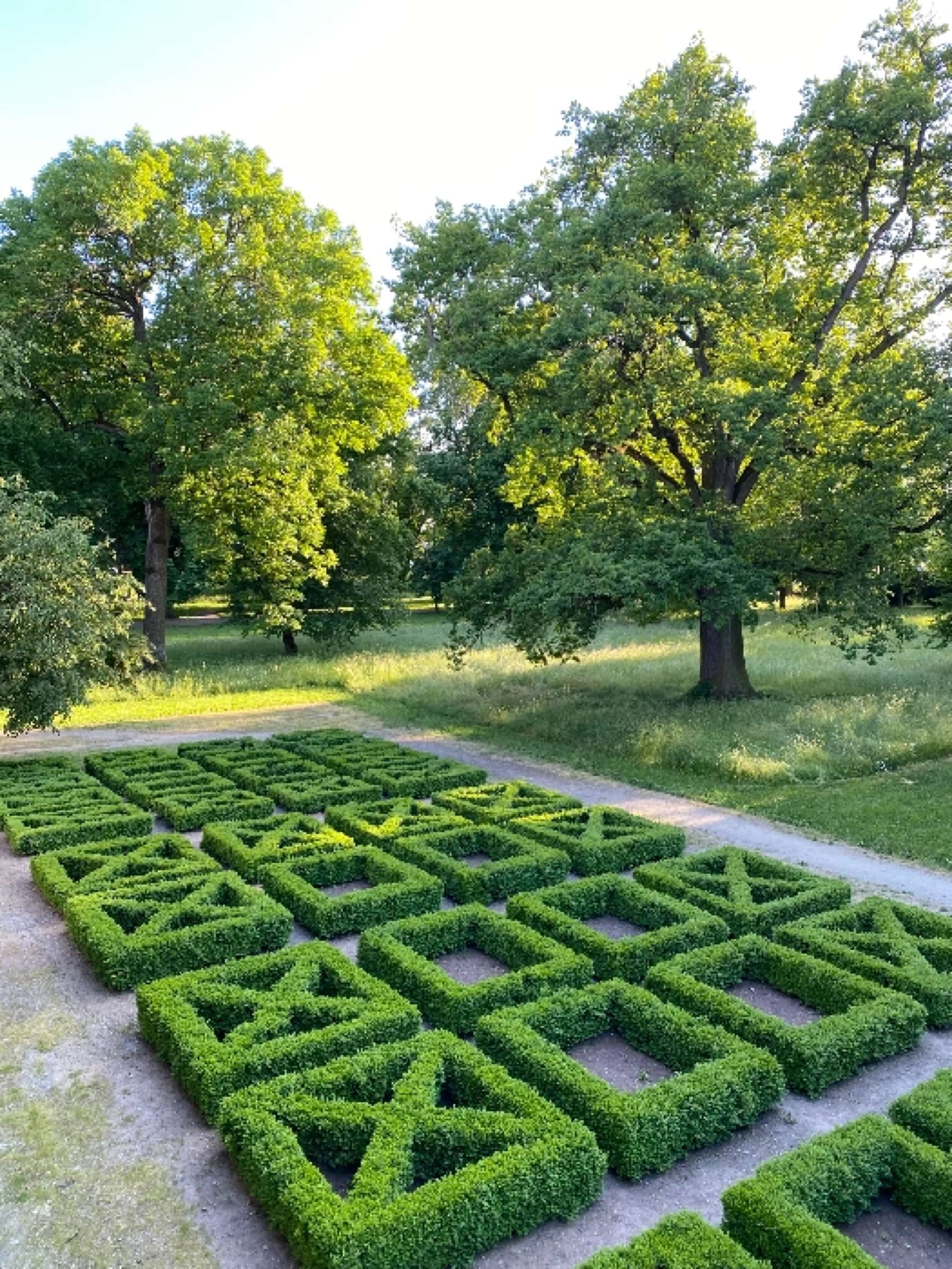 krinec-castle-garden