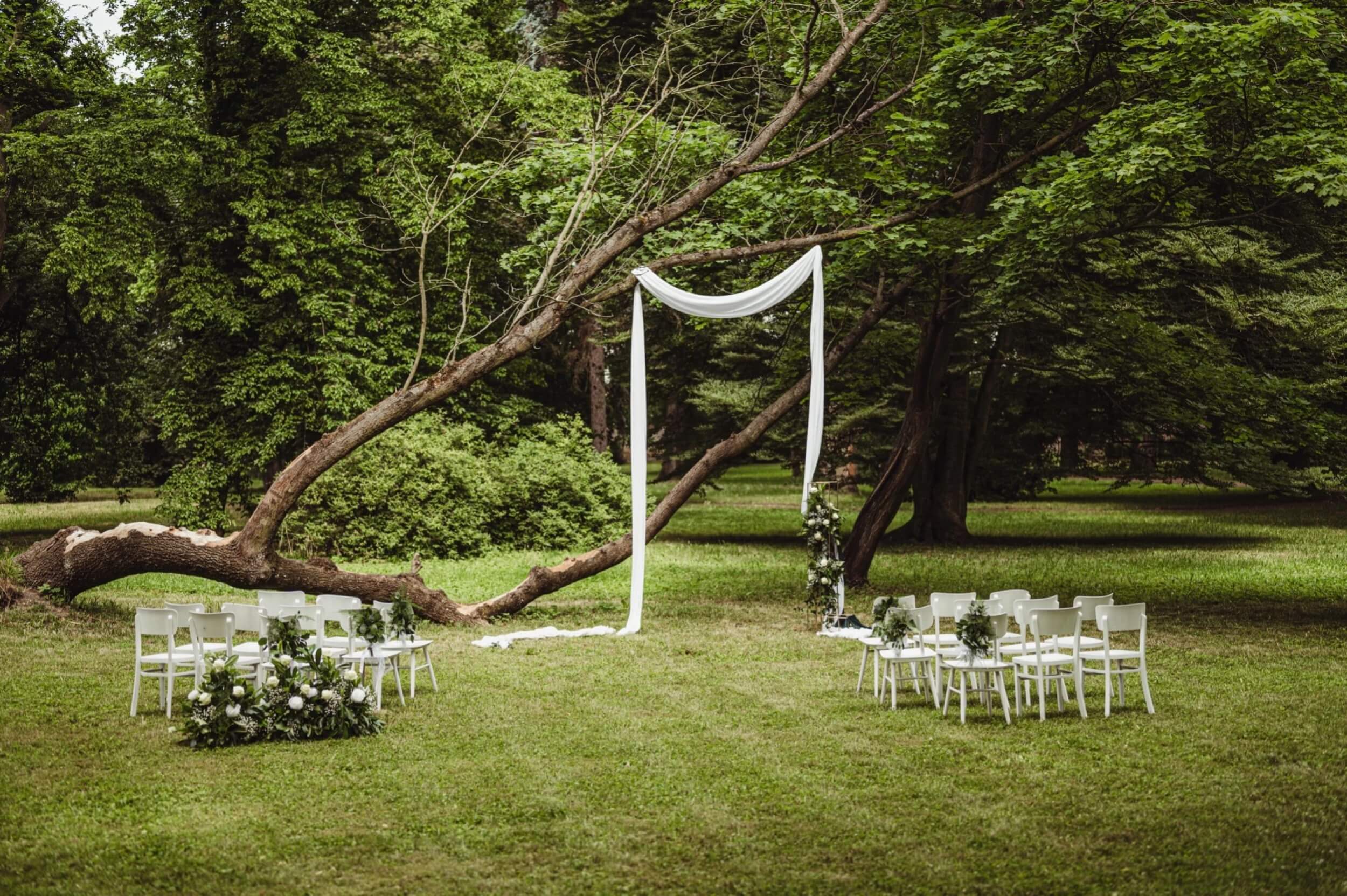 krinec castle wedding outside setup