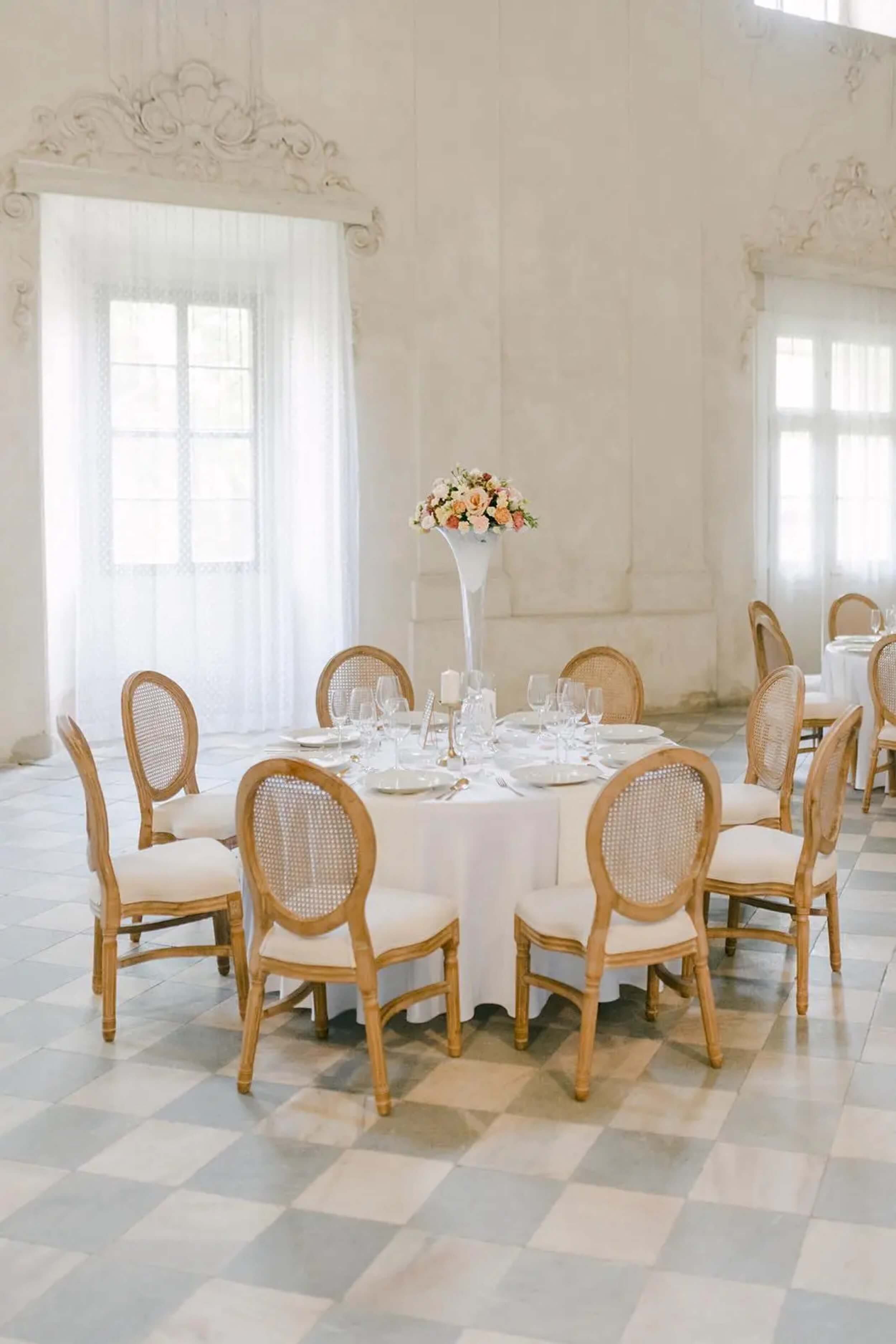 krinec-castle-wedding-table-for-dinner