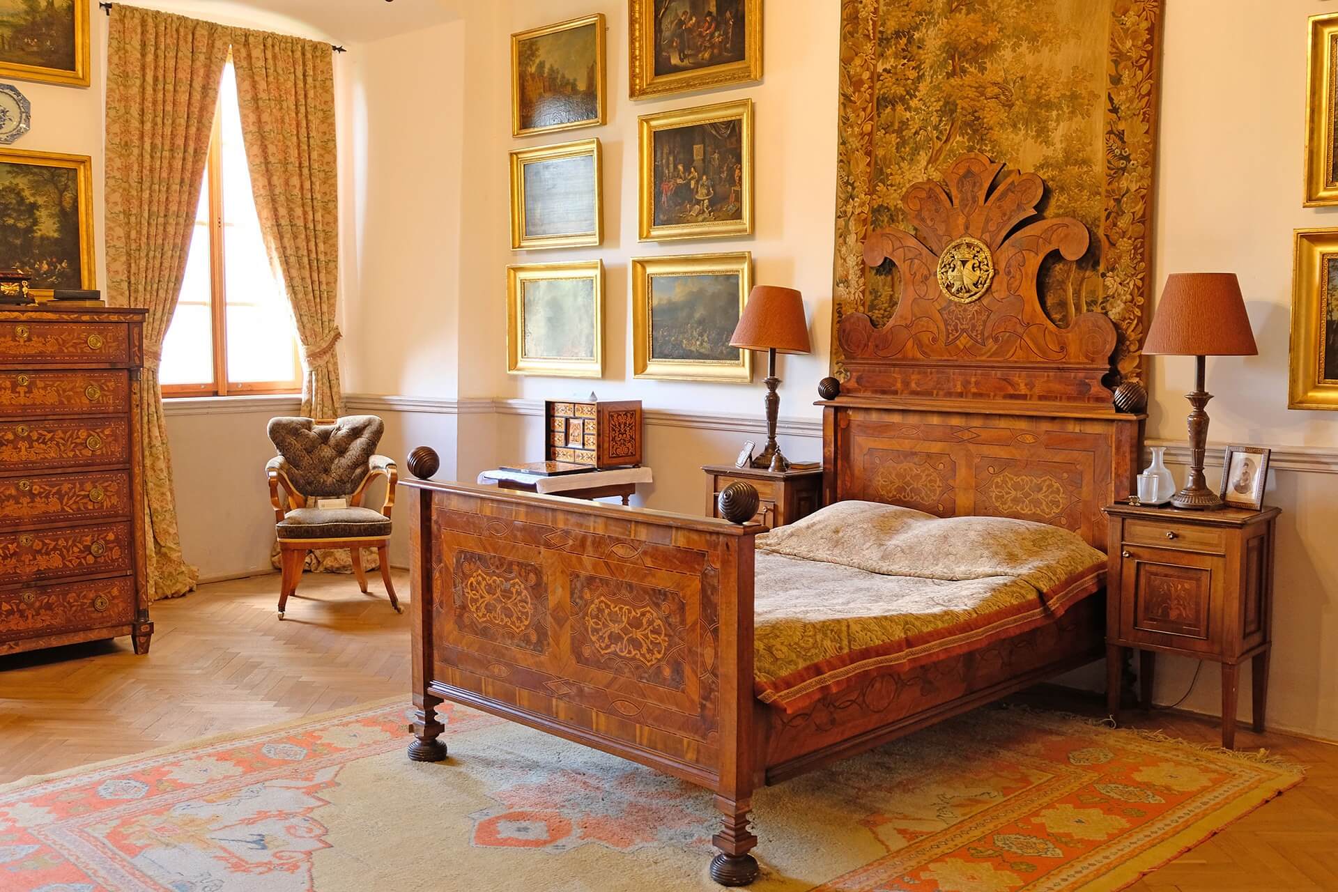 old royal bedroom nelahozeves castle