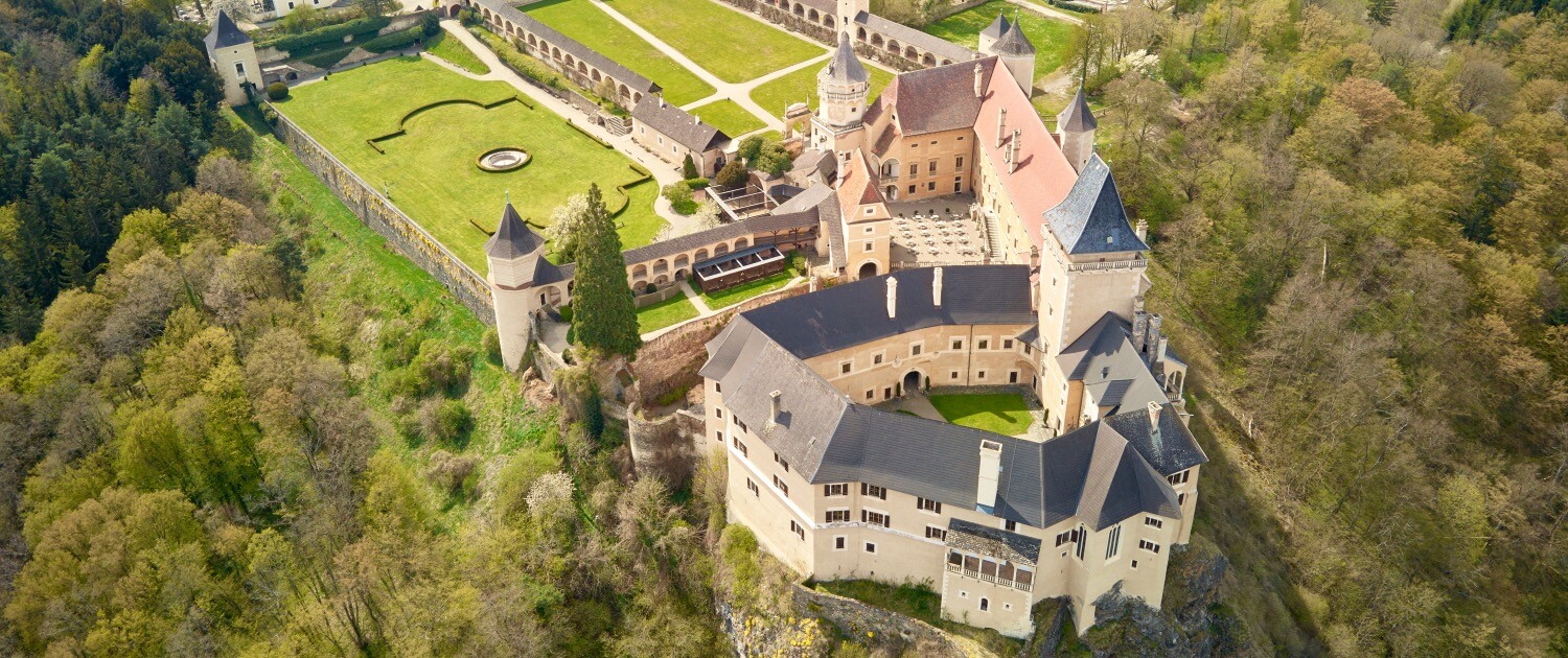 rosenburg castle drone shot