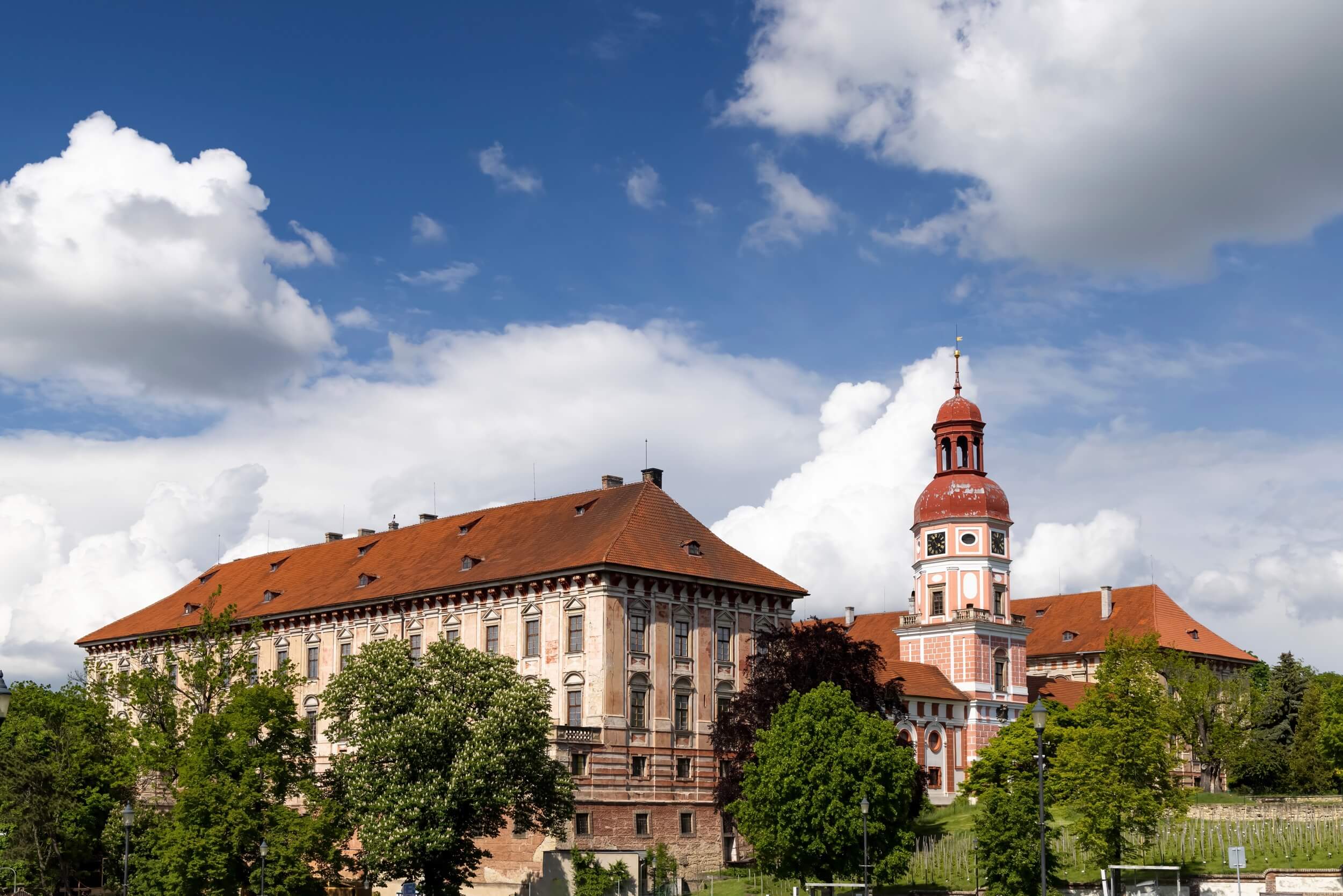 roudnice castle spring