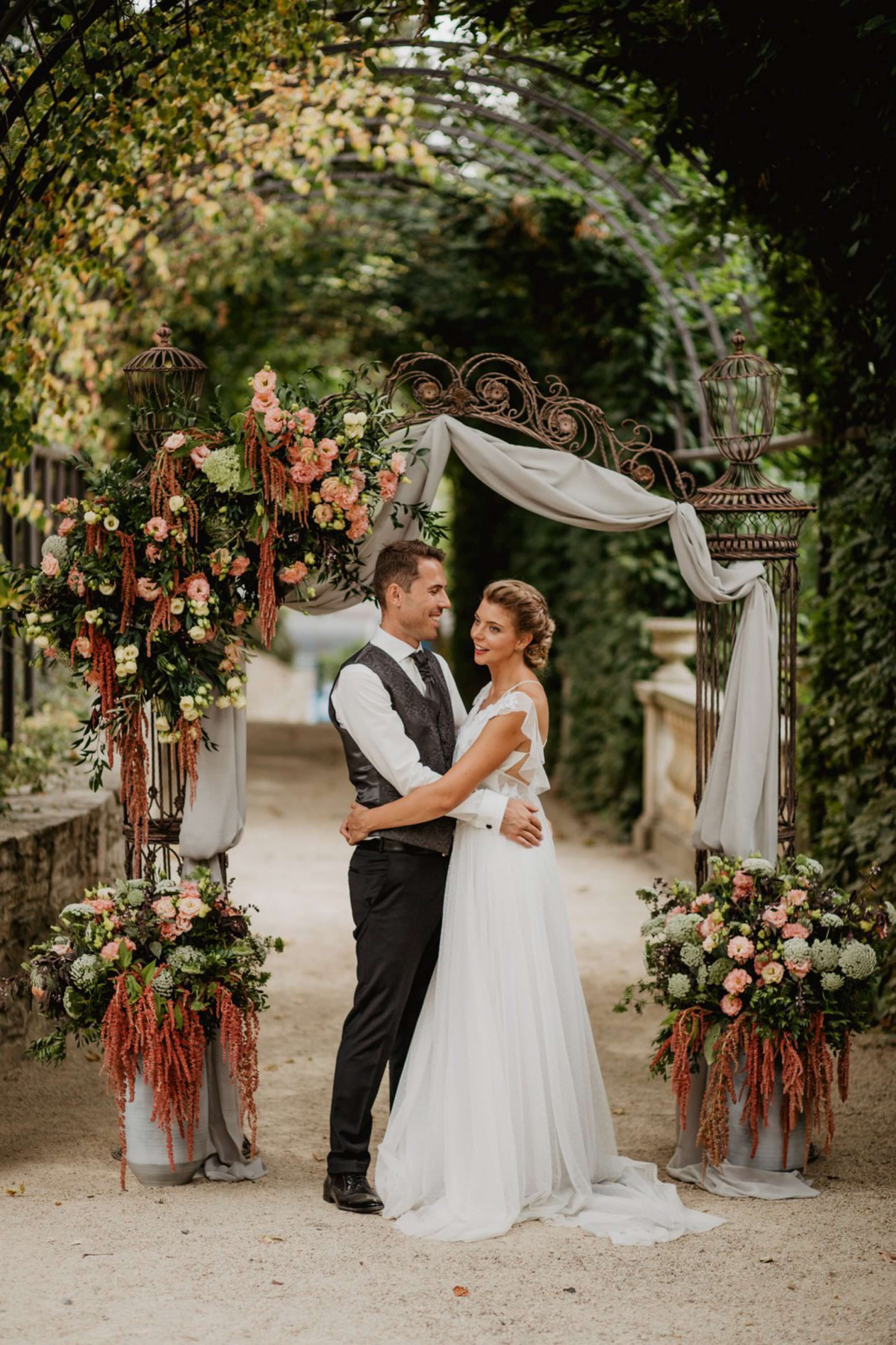 savoia-castle-couple