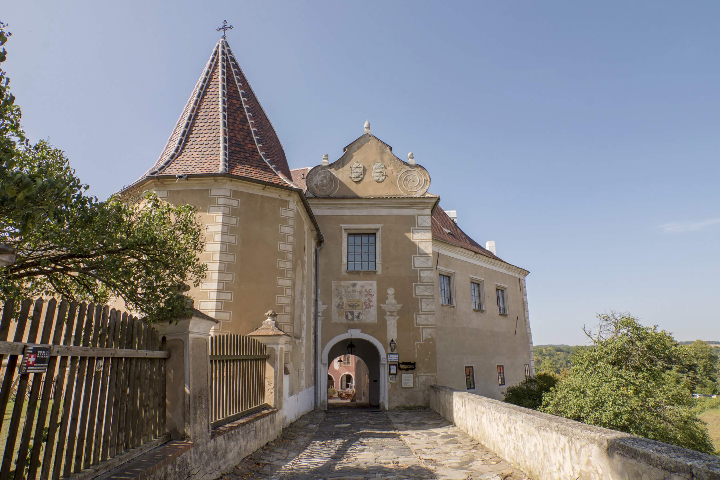 schloss drosendorf castle main entrance