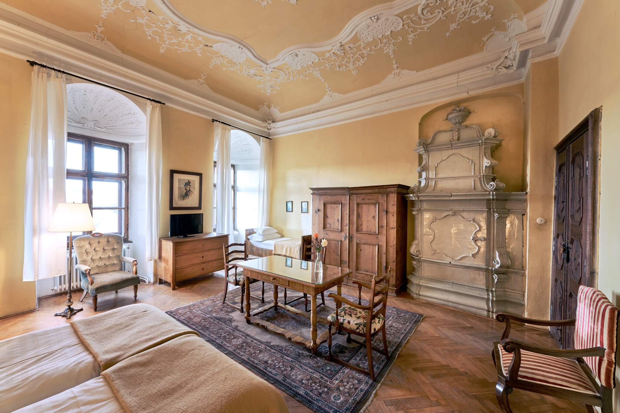 schloss drosendorf castle room