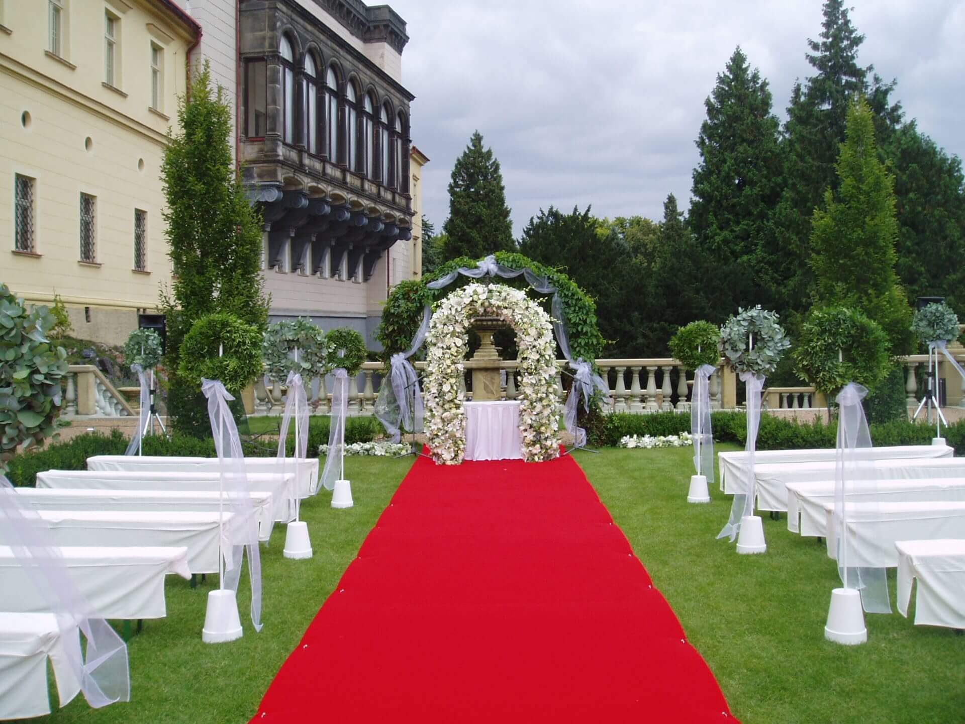 terrace wedding zbiroh castle