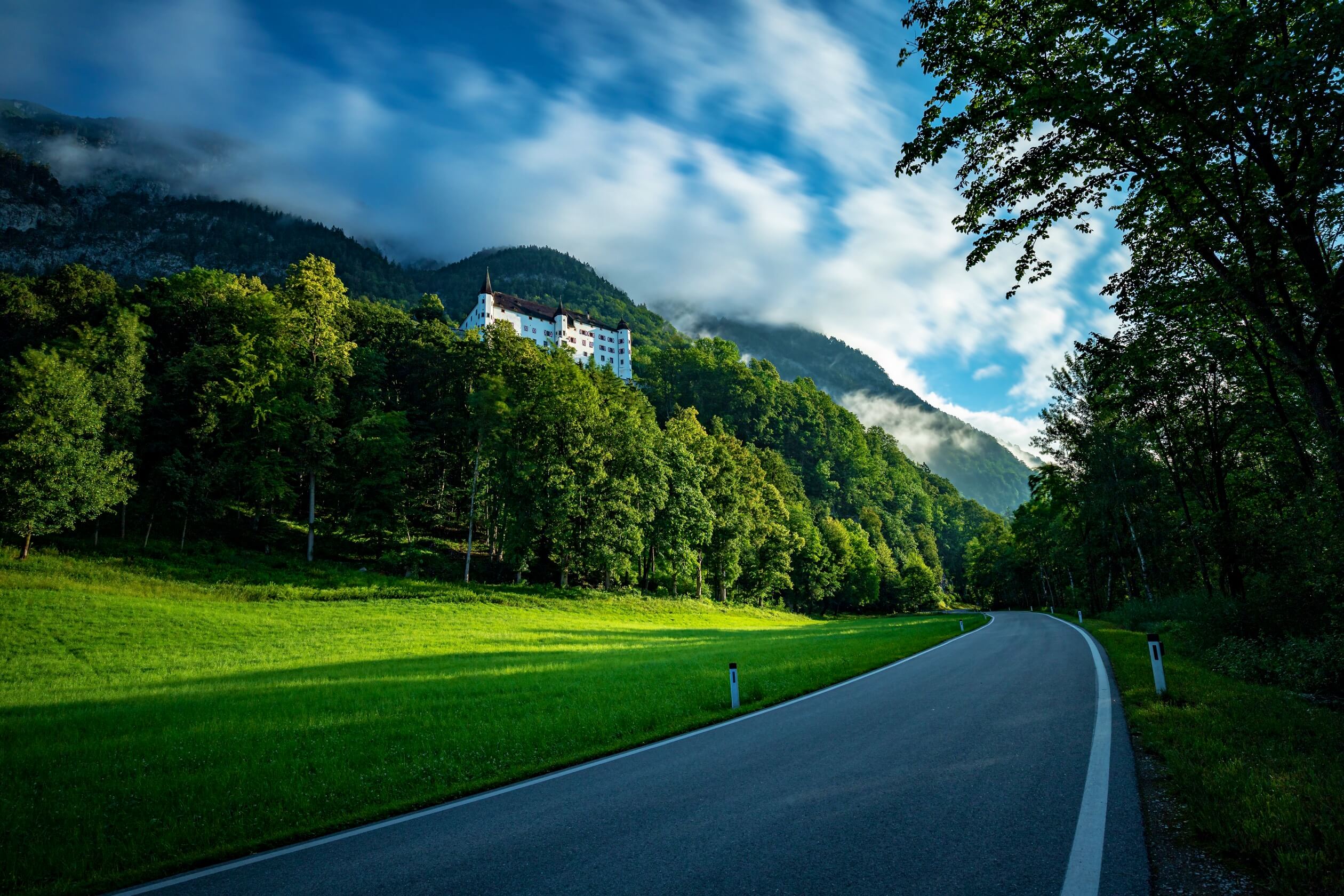 tratzberg castle austria access road