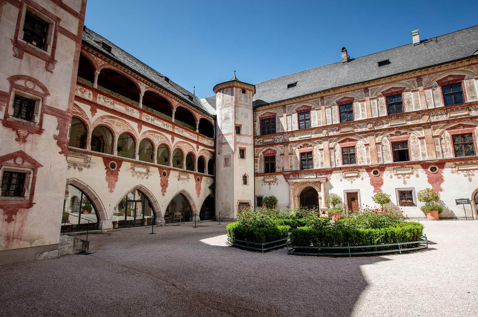 tratzberg castle austria courtyard