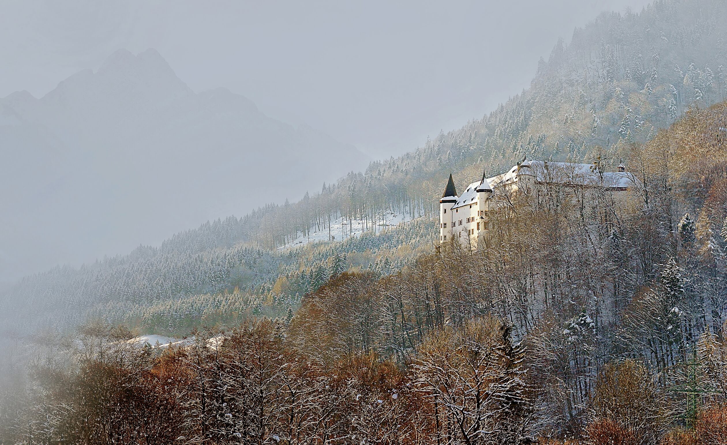 tratzberg castle austria winter