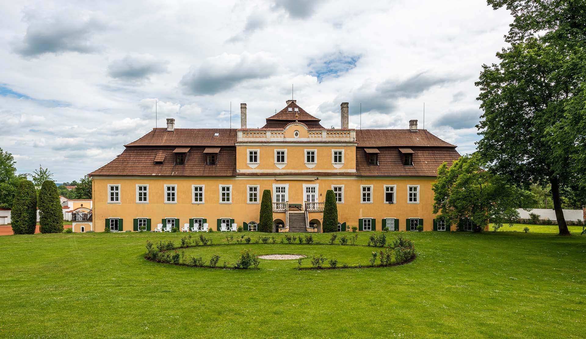 vilemov castle czech republic profile garden