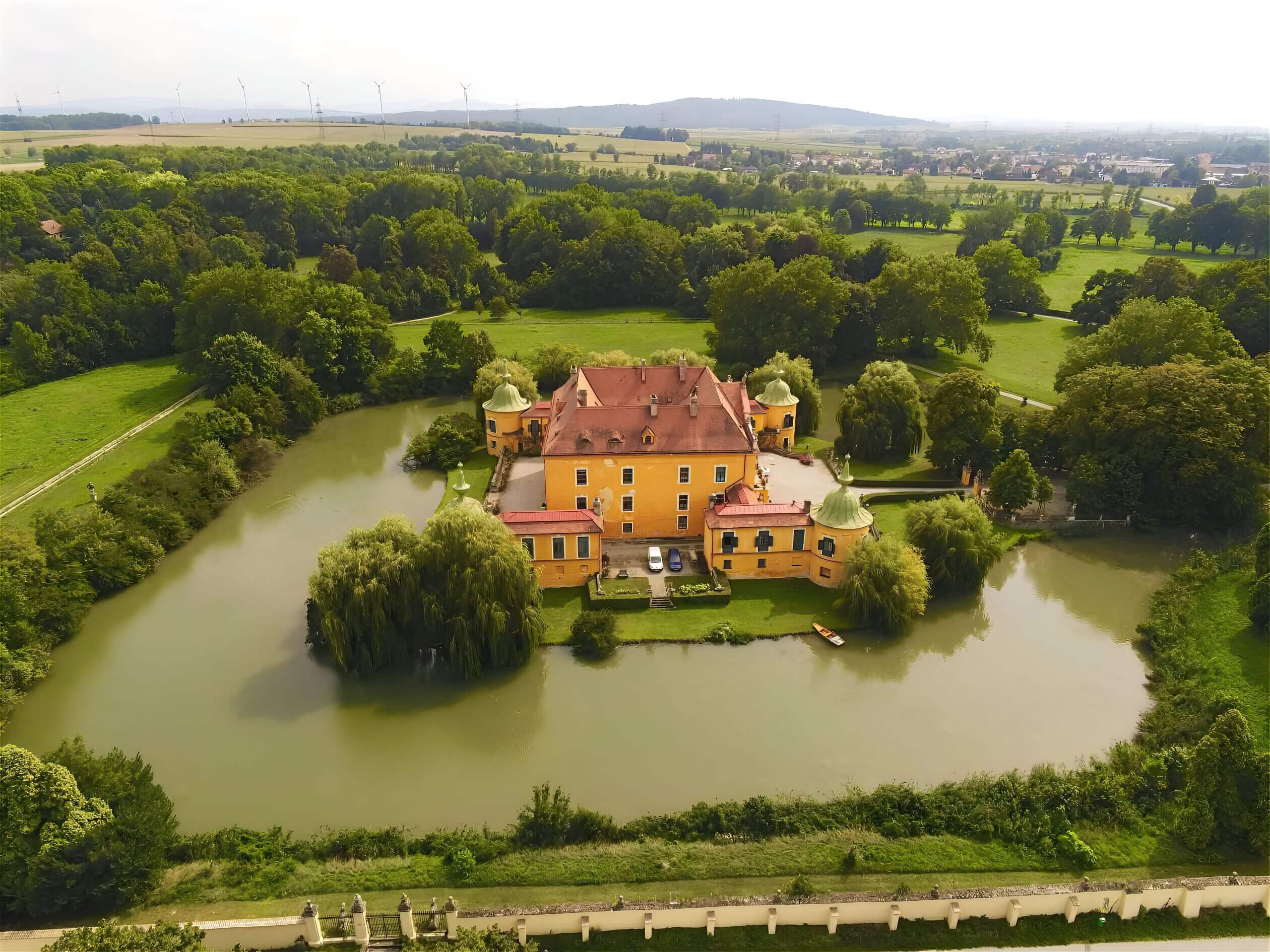 wasserburg castle drone wide
