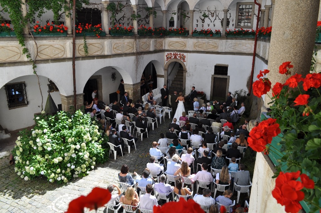 wedding arkadenhof burg clam