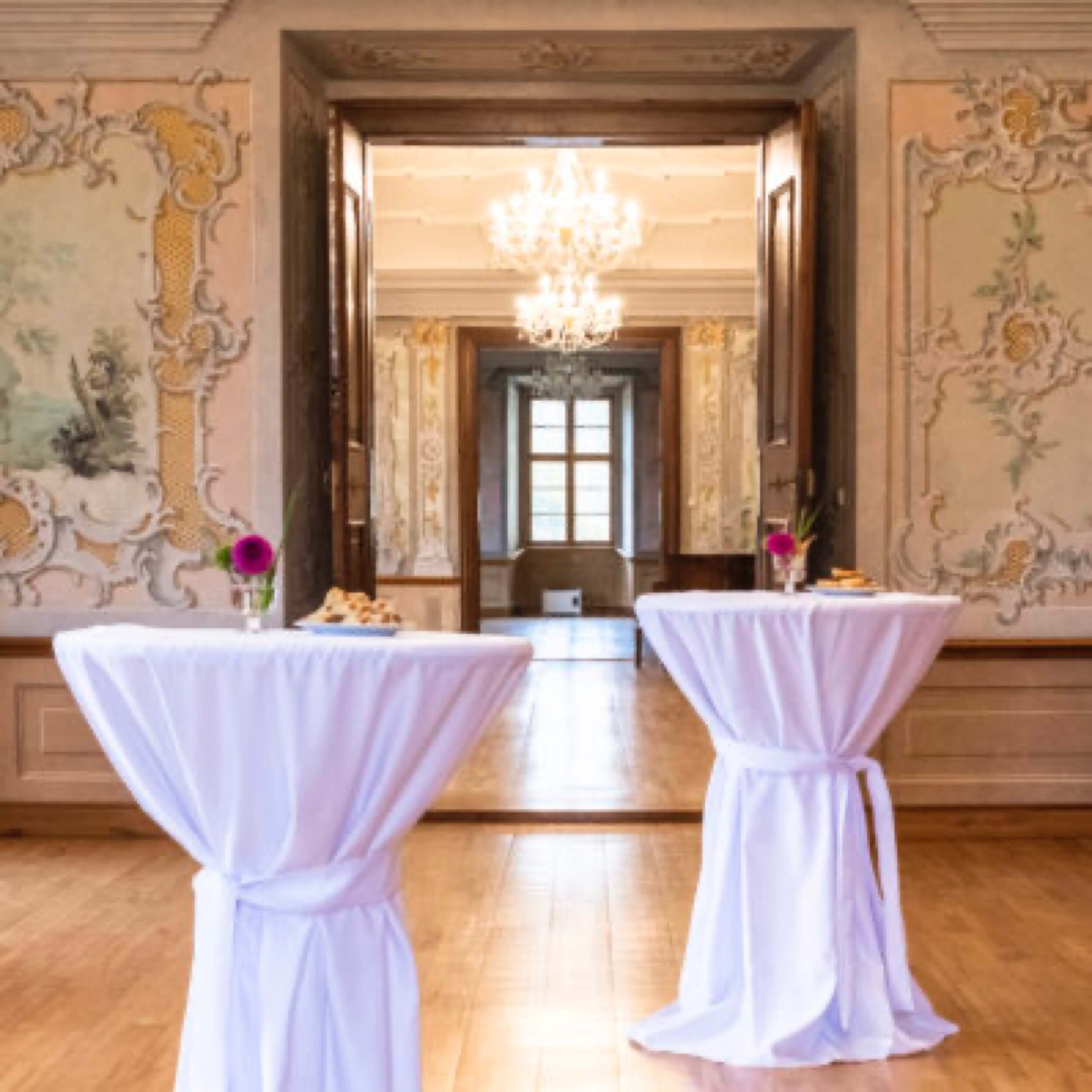 zdar nad sazavou castle tables